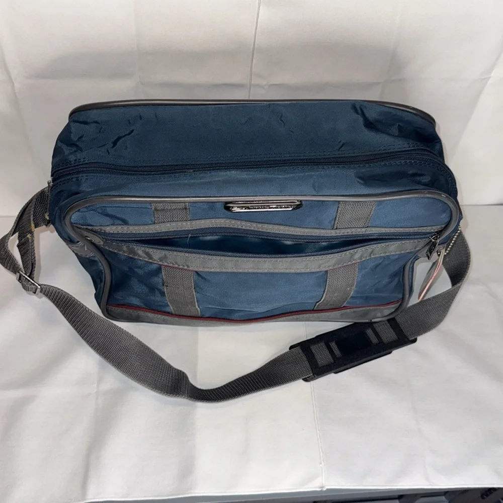 American Tourister Blue Canvas Carry On Bag Shoulder Strap Luggage Tag Footed